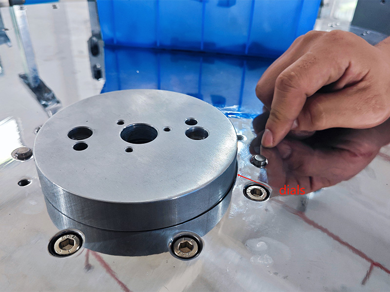 How to solve the hinge assembly machine 0 station abnormal problem